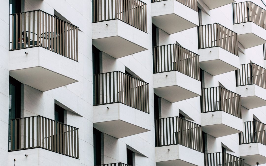 Immeuble avec balcons - Droit immobilier